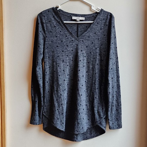 LOFT Tops - LOFT Dark Gray Polka Dot V-Neck Jersey Size XS